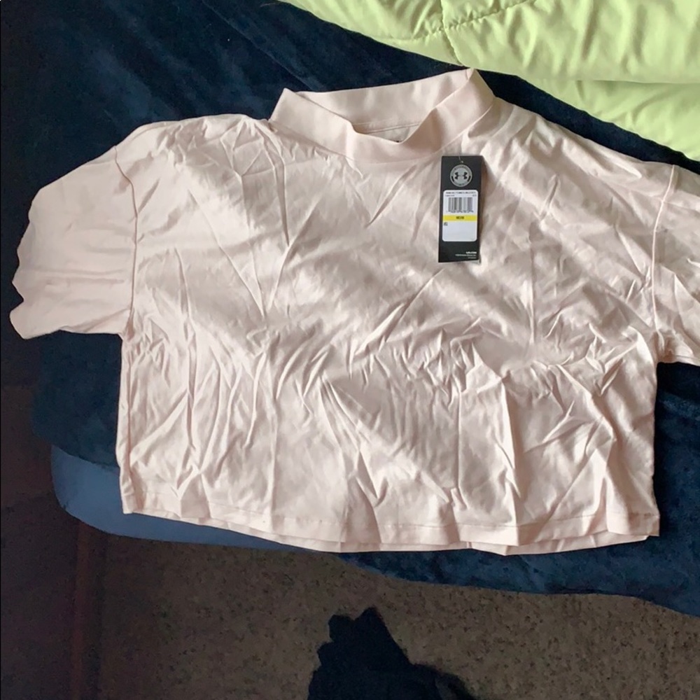 UNDER ARMOR CROP T-SHIRT